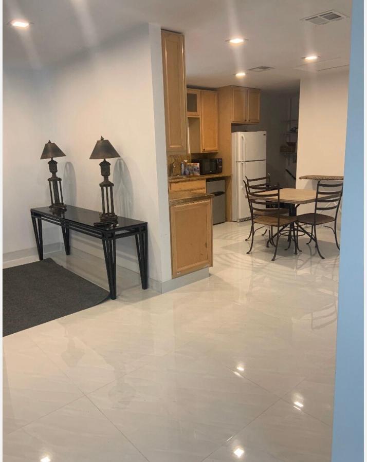 בוקה רטון Room & Private Bathroom מראה חיצוני תמונה